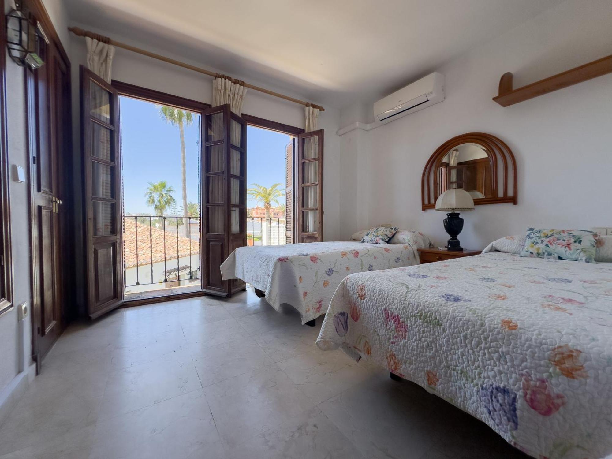 Adosado Junto Al Mar Villa Estepona Exterior photo